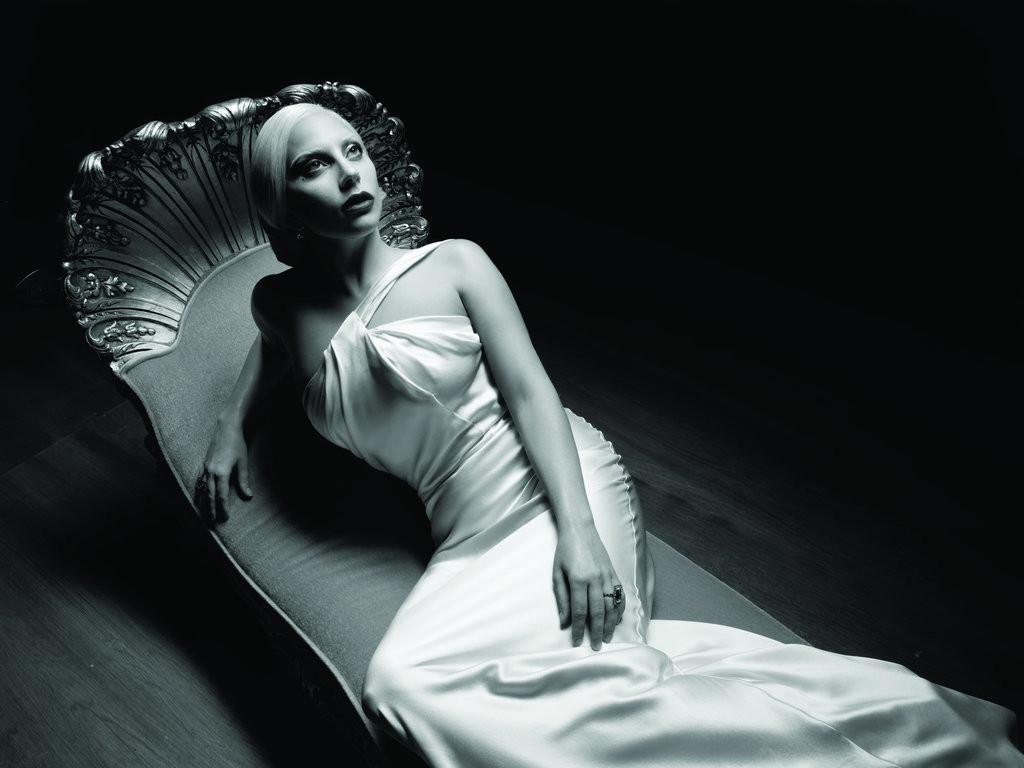 Lady-Gaga-Countess