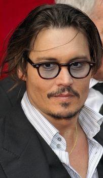 Johnny Depp złapie zabójców 2paca?